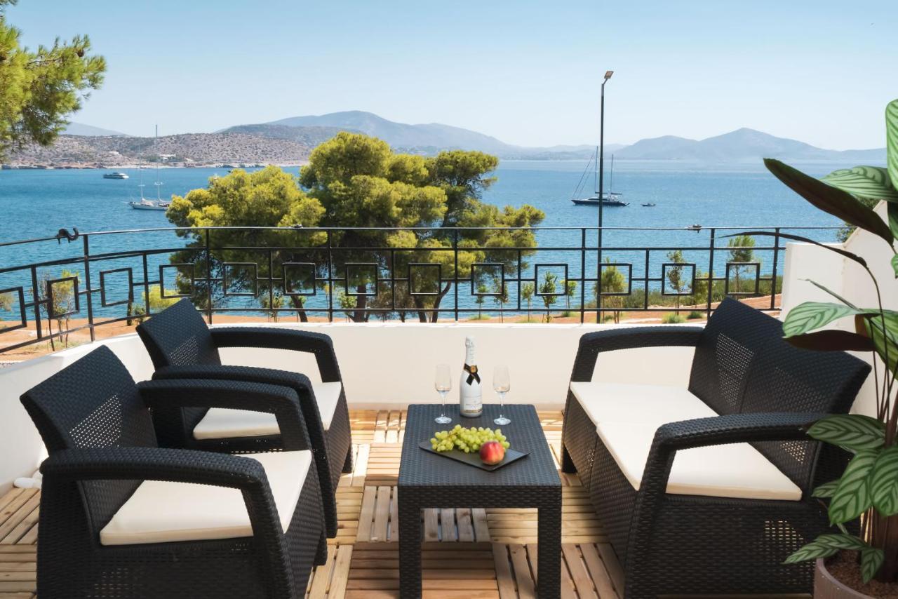 Apartment Varkiza Sea Front